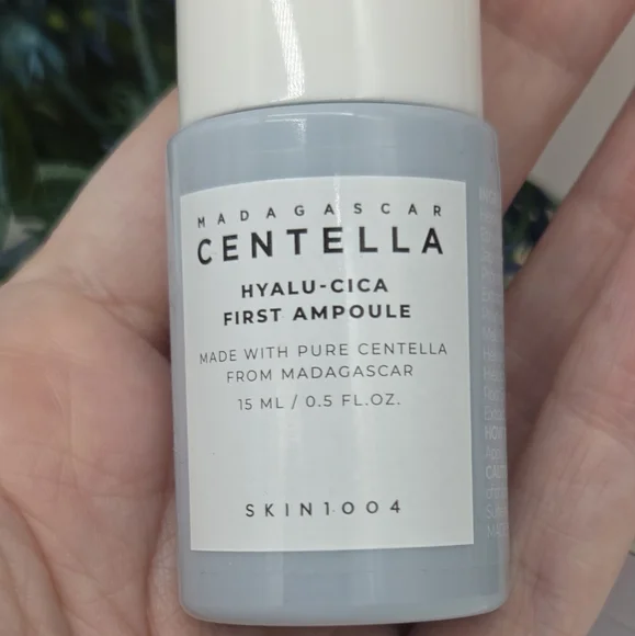 Dr Barbara Sturm Hyaluronic Serum Mini + Skin1004 Madagascar Centella Hyalu-Cica - Picture 12 of 15